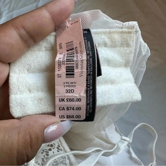 Victoria Secret Baby Doll Corset - Picture 4 of 4